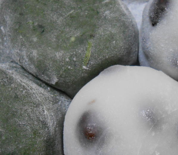japanese-food-mame-yomogi-daifuku
