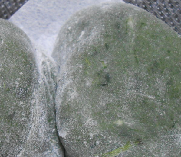 japanese-food-yomogi-mochi